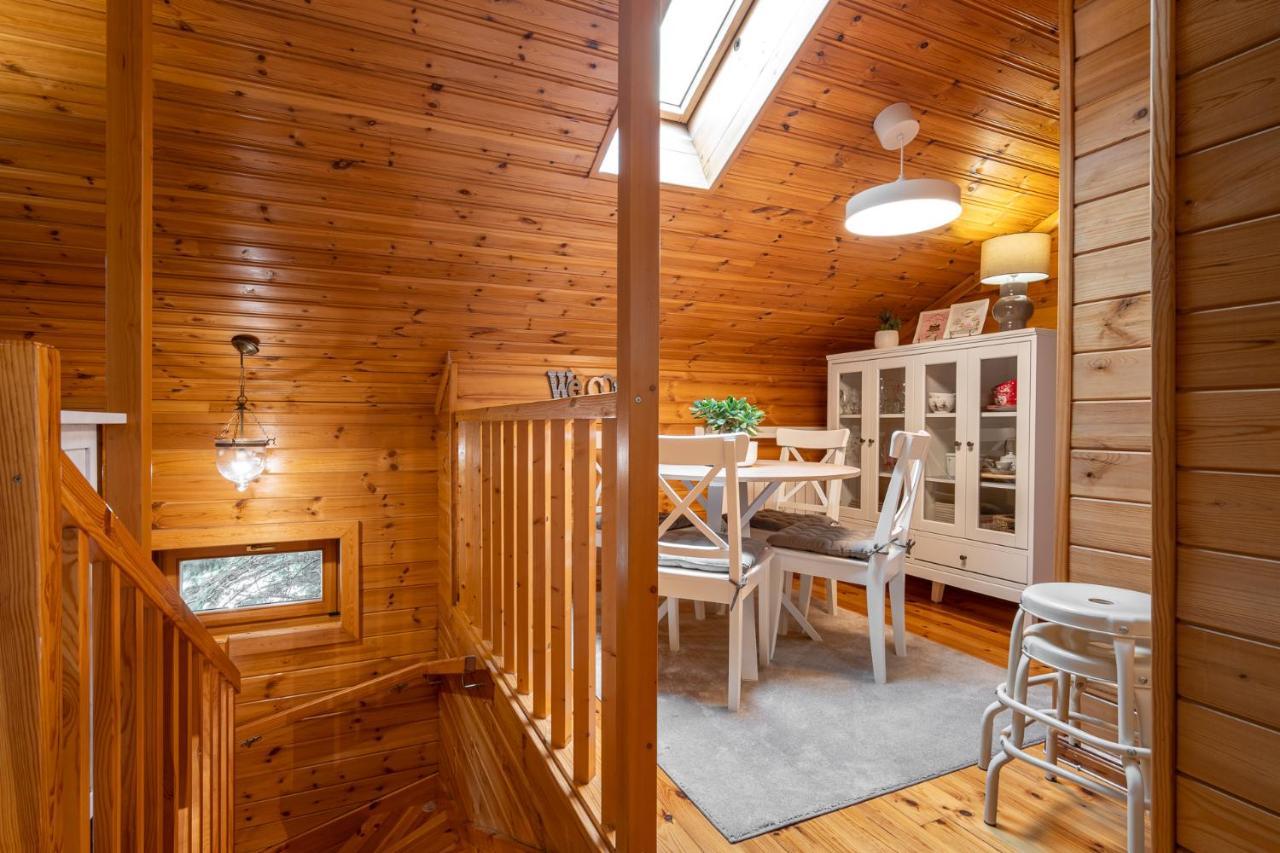 Espléndida cabaña de madera frente al río Ter Camprodon Exterior foto